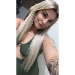 Meet your Posher, Karlie